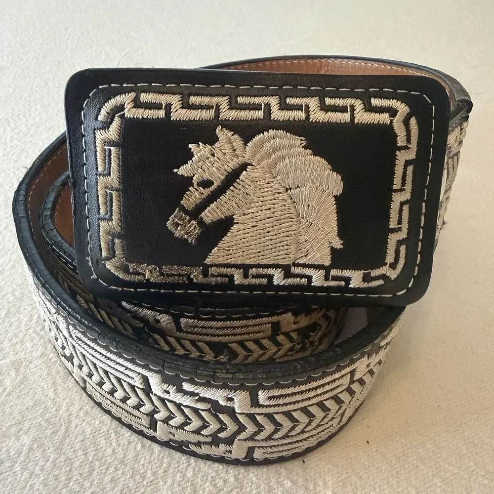 YAC Leather & Silk Design Embroidered Horse Belt Black White Size 34 Mexico